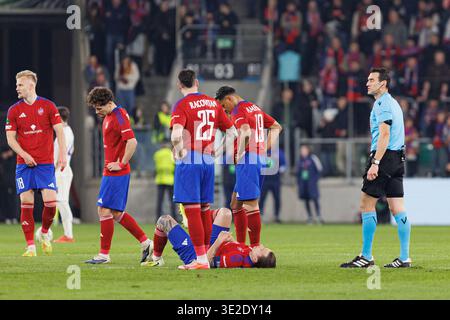 Spieler von Rakow Tschenstochau, die im Achtelfinale der UEFA Conference League zwischen den Teams von Rakow Tschenstochau und ACF Fiorentina (Ernest Kolodzi) zu sehen waren Stockfoto