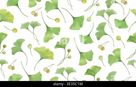 Nahtloses Aquarellmuster von grünen Ginkgo biloba-Blättern und gelben Beeren isoliert auf weißem Hintergrund. Stockfoto