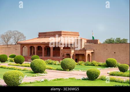 Diwan-i-AAM, Fatehpur Sikri, Uttar Pradesh, indien Fatehupur Sikri ist die verlassene antike Hauptstadt von Kaiser Akbar, etwa 35 km von Agra entfernt. Es W Stockfoto