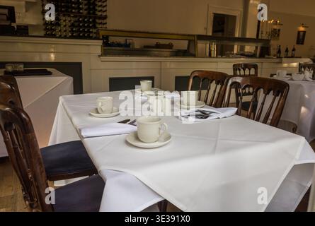Ein luxuriöses Teezimmer-Tischset. Stockfoto