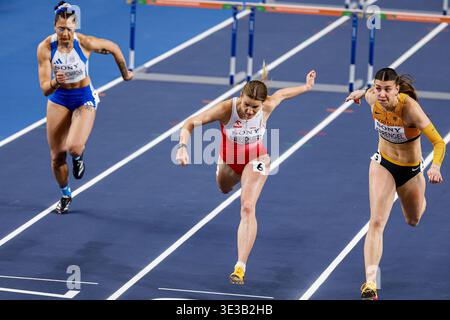 Anastasia Ntragkomirova (Griechenland 60), Adrianna Sulek-Schubert (Polen), Sandrina Sprengel (Deutschland) am 3. Tag der Leichtathletik-Hallenweltmeisterschaft Kujawy Pomorze 2026 in der Kujawsko Pomorska Arena Torun am 22. März 2026 in Torun (Polen). (Foto: Marcel ter Bals/MTB-Photo/Alamy Live News) Stockfoto