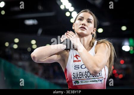 TORUN, POLEN - 22. MÄRZ: Adrianna SULEK-SCHUBERT (POL) tritt am 22. März 2026 in Torun in Torun, Polen, im Frauenschuss im Heptathlon bei der Leichtathletik-Hallenweltmeisterschaft Kujawy Pomorze 26 an Tag 3 / Session 1 in der Kujawsko-Pomorska Arena Torun an. Stockfoto