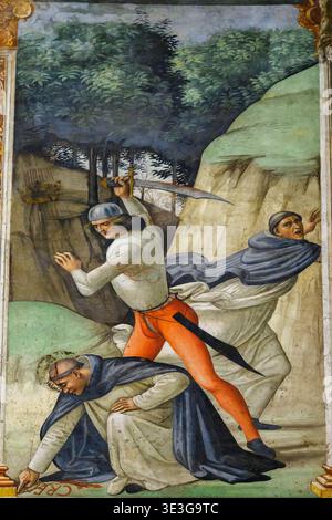 Martyrium des heiligen Peter von Verona durch Domenico Bigordi, bekannt als Ghirlandaio (1449–1494) und seine Werkstatt - Tornabuoni Kapelle (Hauptkapelle) - Basilika Santa Maria Novella - Florenz, Italien Stockfoto