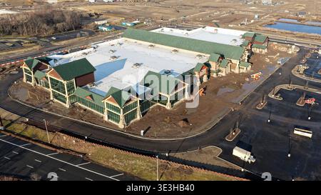 Luftaufnahme der Bauarbeiten von Bass Pro Shops im Riverton Development in Sayreville, New Jersey, USA Stockfoto