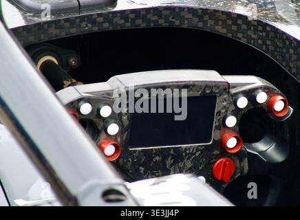 Madrid Spanien 21 März 2026 Jarama Circuit ABB Formel E FIA Weltmeisterschaft DS Penske Formel E Team Rennwagen Lenkrad in der Öffentlichkeit Stockfoto