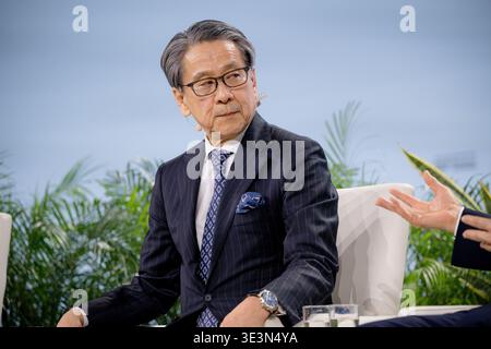 Houston, USA. März 2026. Tadashi Maeda, Chairman of the Board, Japan Bank for International Cooperation, spricht auf der Bühne während der CERAWeek von S&P Global im Hilton Americas in Houston, Texas am 23. März 2026. Bei der Diskussion über diese Veranstaltung werden führende Vertreter der globalen Energiewirtschaft zusammengebracht, um das Thema „Konvergenz und Wettbewerb: Energie, Technologie und Geopolitik“ zu erörtern. (Foto: Marcus Ingram/SIPA USA) Credit: SIPA USA/Alamy Live News Stockfoto