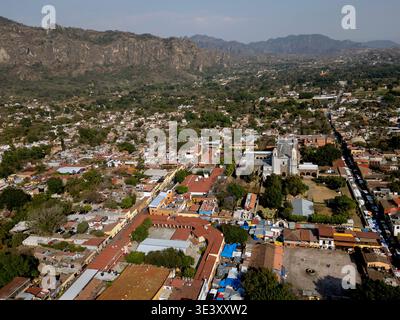 Aus der Vogelperspektive von Tepoztlan, Morelos, Mexiko Stockfoto