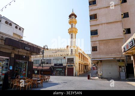Die historische Al-Maghrabi Moschee und Minarett in Al-Balad, der Altstadt von Dschidda, Saudi-Arabien Stockfoto