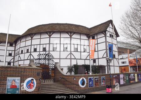 London, Großbritannien. März 2026. Außenansicht des Shakespeare's Globe Theatre. Quelle: Vuk Valcic/Alamy Stockfoto
