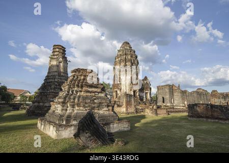 Die Ruinen des Wat Phra Sri Rattana Mahathat in der Stadt Lopburi in der Provinz Lopburi in Thailand, Thailand, Lopburi, November 2022 Stockfoto