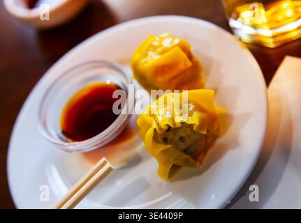 Japanische gedünstete Knödel Siu Mai Stockfoto