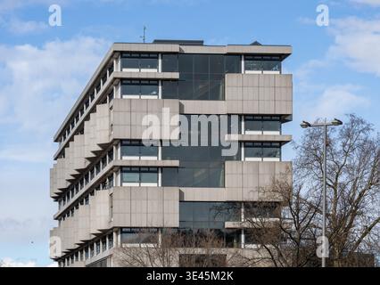 Berlin, Deutschland. März 2026. Institut für Architektur (IFA) der Technischen Universität Berlin am Ernst-Reuter-Platz. Quelle: Soeren Stache/dpa/Alamy Live News Stockfoto