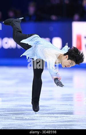 Prag, Tschechische Republik. März 2026. Chen Yudong aus China tritt am 26. März 2026 während des Kurzprogramms der ISU Eiskunstlauf-Weltmeisterschaft 2026 in Prag auf. Quelle: Zhang Haofu/Xinhua/Alamy Live News Stockfoto