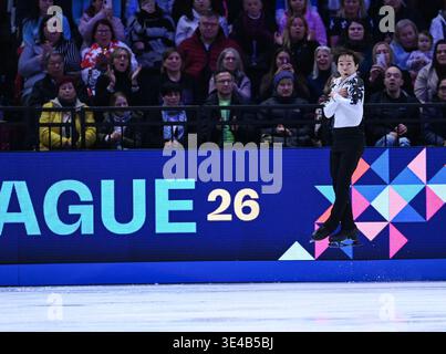 Prag, Tschechische Republik. März 2026. Kagiyama Yuma aus Japan tritt während des Kurzprogramms der ISU Eiskunstlauf-Weltmeisterschaft 2026 in Prag, Tschechien, am 26. März 2026 auf. Quelle: Zhang Haofu/Xinhua/Alamy Live News Stockfoto