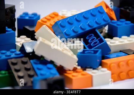 Mehrfarbige Lego-Bausteine für Spielzeug Stockfoto