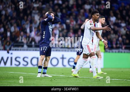 DECINES-CHARPIEU, FRANKREICH - 19. MÄRZ: Javi Rueda von Celta de Vigo reagiert beim Achtelfinale der UEFA Europa League 2025/26 zwischen Olympique Lyonnais und Real Club Celta am 19. März 2026 im OL-Stadion in Decines-Charpieu, Frankreich. Stockfoto