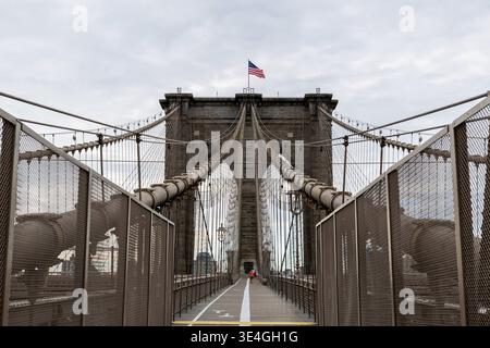 New York City/USA - 20.Juni 2018: Brooklyn Bridge, die am frühen Morgen in New York City Stockfoto