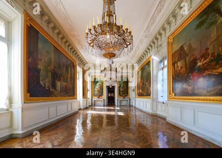 Gemäldegalerie im Palast von Compiegne, einer ehemaligen königlichen und kaiserlichen Residenz in Picardie, Frankreich Stockfoto