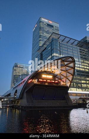 Crossrail Place, London, Großbritannien Stockfoto