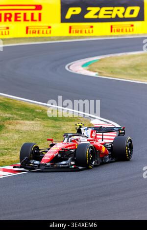 Suzuka, Japan. März 2026. Lewis Hamilton aus Großbritannien fährt den (44) Scuderia Ferrari HP SF-26 während des F1 Grand Prix von Japan auf dem Suzuka Grand Prix Circuit in Suzuka, Japan. Quelle: SOPA Images Limited/Alamy Live News Stockfoto