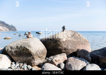 Felsen am Strand zwischen Göhren und Sellin in Rügen Stockfoto