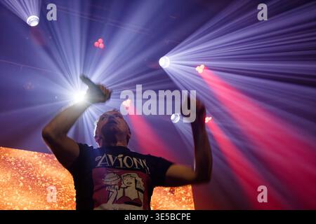 Paris, Frankreich. 31. März 2026. Jean-Pierre Morgand tritt am 31. März 2026 im Eiffelturm-Theater in Paris auf. Quelle: Bernard Menigault/Alamy Live News Stockfoto