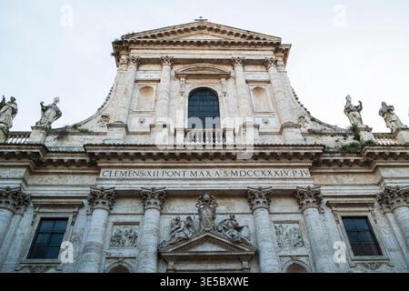 Äußere der Basilika di San Giovanni Battista dei Fiorentini Stockfoto