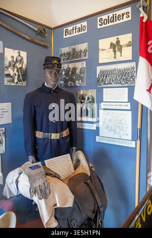 Camp Verde, Arizona - das Besucherzentrum im Fort Verde State Historic Park. Das Fort wurde ab 1871-1891 während der Indianerkriege in Arizona betrieben Stockfoto