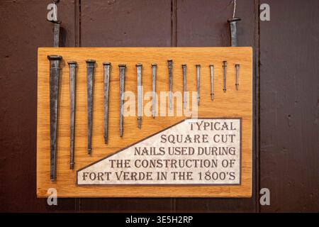 Camp Verde, Arizona - das Besucherzentrum im Fort Verde State Historic Park. Das Fort wurde ab 1871-1891 während der Indianerkriege in Arizona betrieben Stockfoto