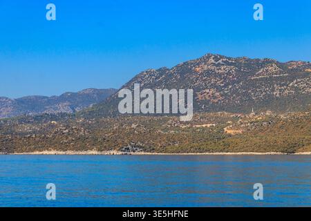 Blick auf das Taurusgebirge und das Mittelmeer bei Demre, Provinz Antalya in der Türkei Stockfoto