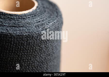 Eine Rolle aus strukturiertem Baumwollgewebe Stockfoto
