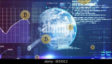 Zeigt einen stilisierten Erdkugel, der sich in einer Krypto-Benutzeroberfläche dreht und Bitcoin-Münzen, Code und violettes Raster zeigt Stockfoto