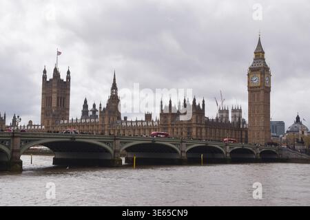 London, England, Großbritannien. April 2026. Allgemeiner Blick auf den Palast von Westminster, die Houses of Parliament. (Kreditbild: © Vuk Valcic/ZUMA Press Wire) NUR REDAKTIONELLE VERWENDUNG! Nicht für kommerzielle ZWECKE! Stockfoto
