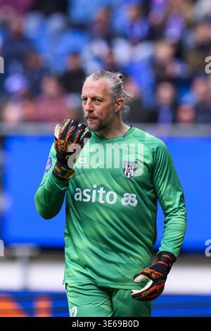 HEERENVEEN - Heracles Almelo Torhüter Remko Pasveert während des niederländischen Eredivisie-Spiels zwischen dem SC Heerenveen und Heracles Almelo im Abe Lenstra Stadium am 5. April 2026 in Heerenveen, Niederlande. COR LASKER / ANP Stockfoto