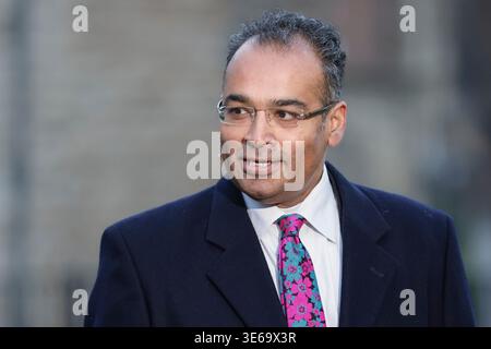 Krishnan Guru-Murthy, britischer Journalist, tv-Moderator und Channel 4 News Moderator, Close Up, Face, London, Großbritannien Stockfoto