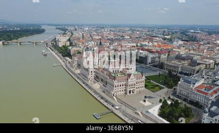 Ungarisches Parlamentsgebäude an der Donau Stockfoto