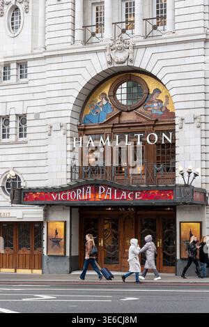 Außenansicht des Victoria Palace Theaters in London, Großbritannien Stockfoto