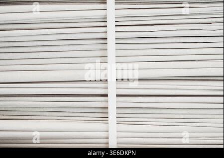 Gebundenes Zeitungspaket Stockfoto