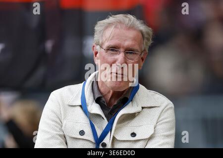 EINDHOVEN - PSV Eindhoven Ehrenmitglied Hans van Breukelen während des niederländischen Eredivisie-Spiels zwischen PSV Eindhoven und FC Utrecht am 4. April 2026 im Philips Stadium in Eindhoven, Niederlande. MAURICE VAN STEEN / ANP Stockfoto