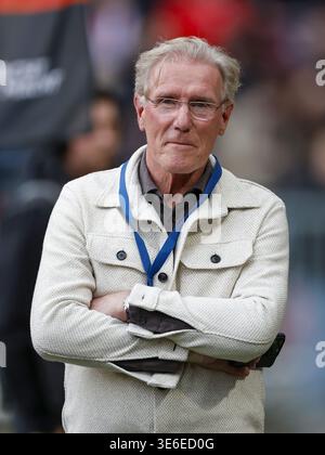 EINDHOVEN - PSV Eindhoven Ehrenmitglied Hans van Breukelen während des niederländischen Eredivisie-Spiels zwischen PSV Eindhoven und FC Utrecht am 4. April 2026 im Philips Stadium in Eindhoven, Niederlande. MAURICE VAN STEEN / ANP Stockfoto
