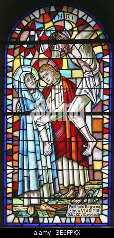 Jungfrau Maria und Johannes unter dem Kreuz Stockfoto