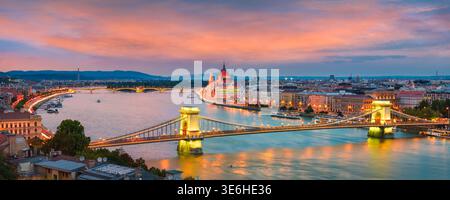 Sonnenuntergang Skyline Panorama von Budapest, Ungarn Stockfoto