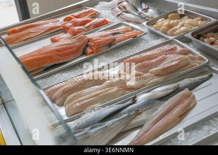 Frische Meeresfrüchte, Rozzo's Fish Market, 159 9th Avenue, Manhattan, New York City, New York, USA Stockfoto