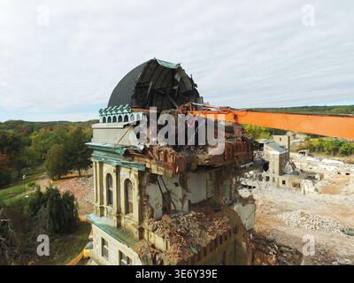 Hochwinkelansicht des Abbruchs des Greystone Psychiatric Hospital in Morris Plains, New Jersey Stockfoto