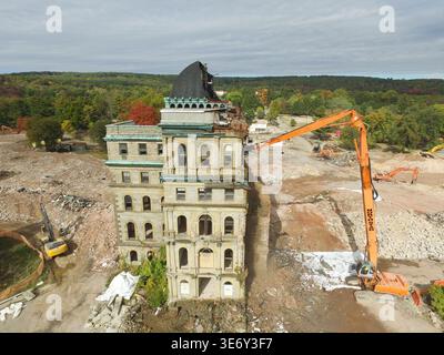 Drohnenansicht des Abbruchs des Greystone Psychiatric Hospital in Morris Plains, New Jersey Stockfoto