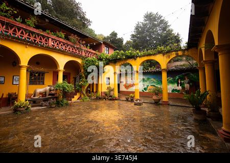 San Cristobal de las Casas, Chiapas; 1. Januar 2026: NA bolom Museum, ein altes Haus, das das Erbe von Frans Blom und Gertrude Duby bewahrt. Stockfoto