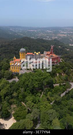 Drohnenfoto Palacio Nacional da Pena Sintra Portugal Europa Stockfoto