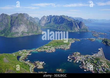 Blick vom Reinebringen, Lofoten, Norwegen Stockfoto