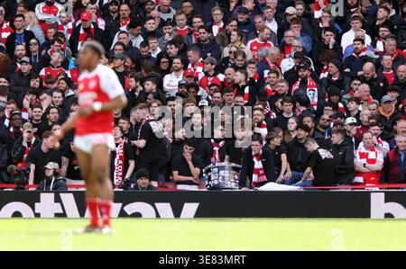 London, Großbritannien. April 2026. Arsenal Fans beim Spiel Arsenal gegen AFC Bournemouth EPL im Emirates Stadium, London, UK am 11. April 2026. Quelle: Paul Marriott/Alamy Live News Stockfoto