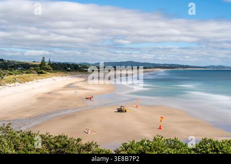 Blick auf den Strand von Waipu Cove, Waipu, Northland, Neuseeland Stockfoto